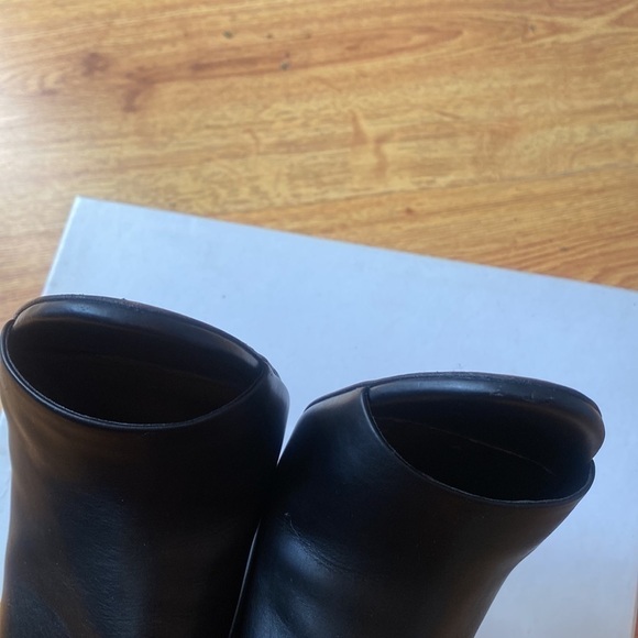 VINCE Woman black leather heels, size 9/39 - Picture 10 of 16